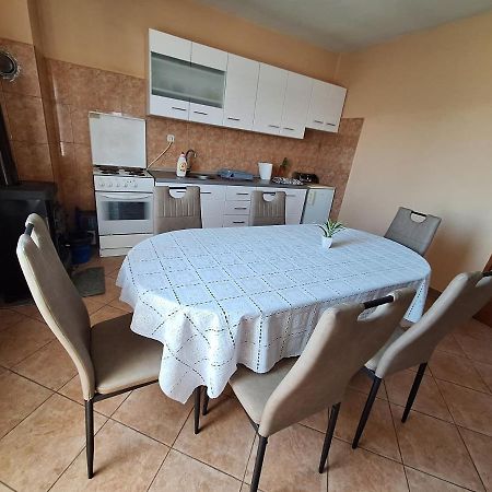 Mara Apartment Zadar Bagian luar foto