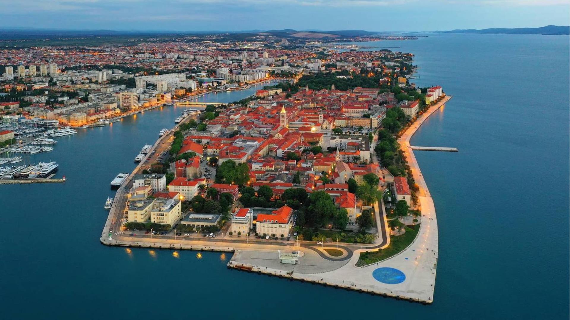 Mara Apartment Zadar Bagian luar foto