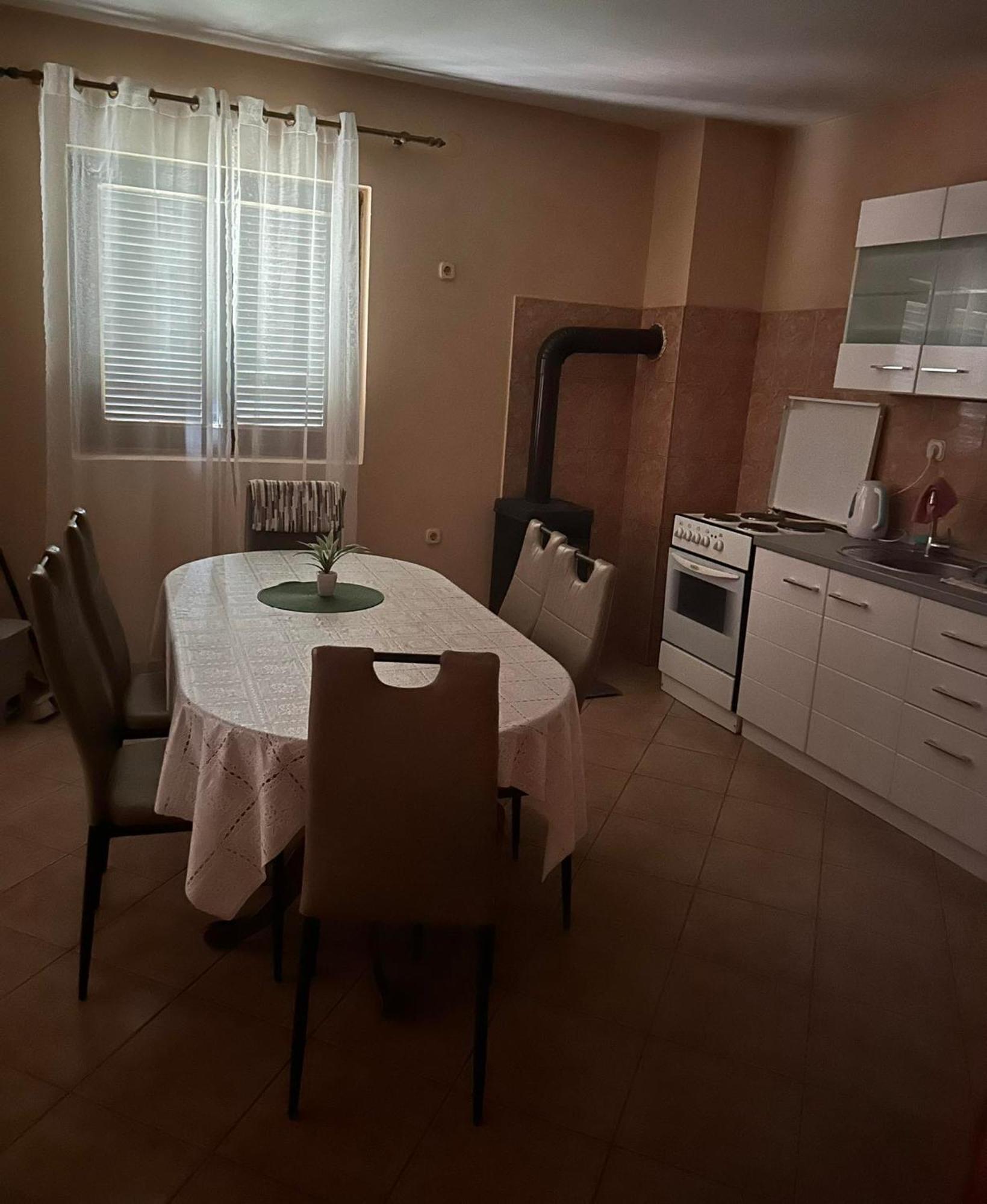Mara Apartment Zadar Bagian luar foto